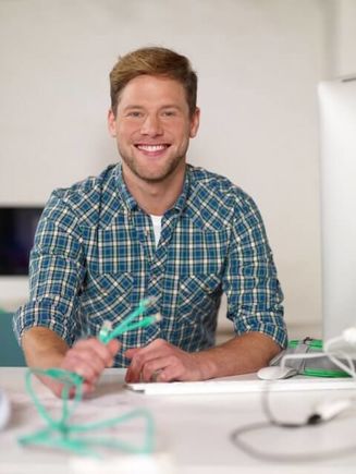 Neben den hochwertigen Fernlehrgängen bietet die Fernakademie für Erwachsenenbildung eine umfassende Betreuung Neben den hochwertigen Fernlehrgängen bietet die Fernakademie für Erwachsenenbildung eine umfassende Betreuung